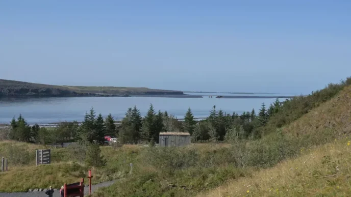 Tölvugerð mynd af Sundabraut, séð frá Mógilsá.