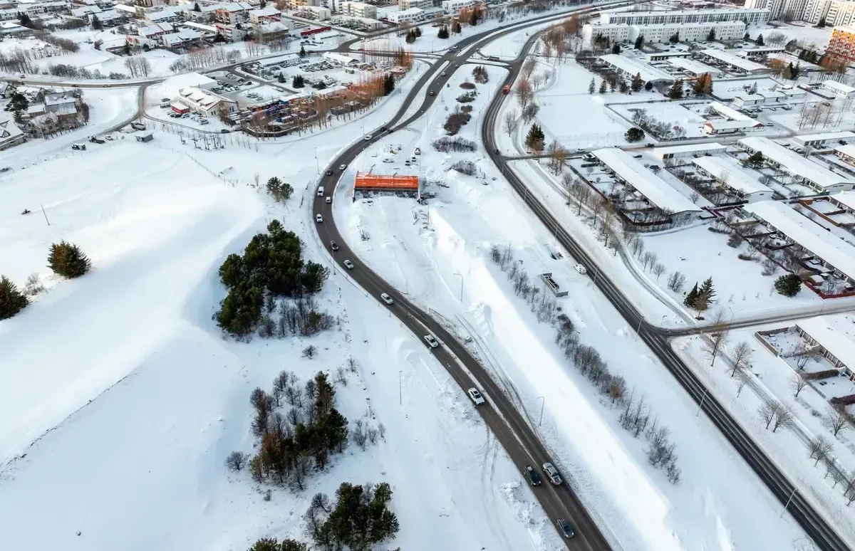 Opnað fyrir umferð um Breið­holts­braut