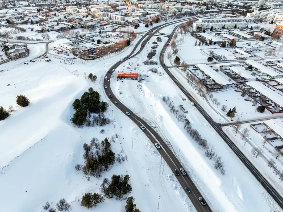 Opnað fyrir umferð um Breið­holts­braut