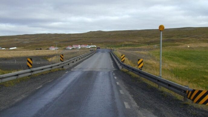 Hættustig á vegum á Vesturlandi vegna blæðinga