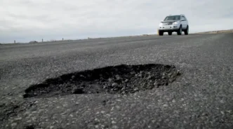 Slæmar holur hafa myndast á Hellisheiði og í Kömbum