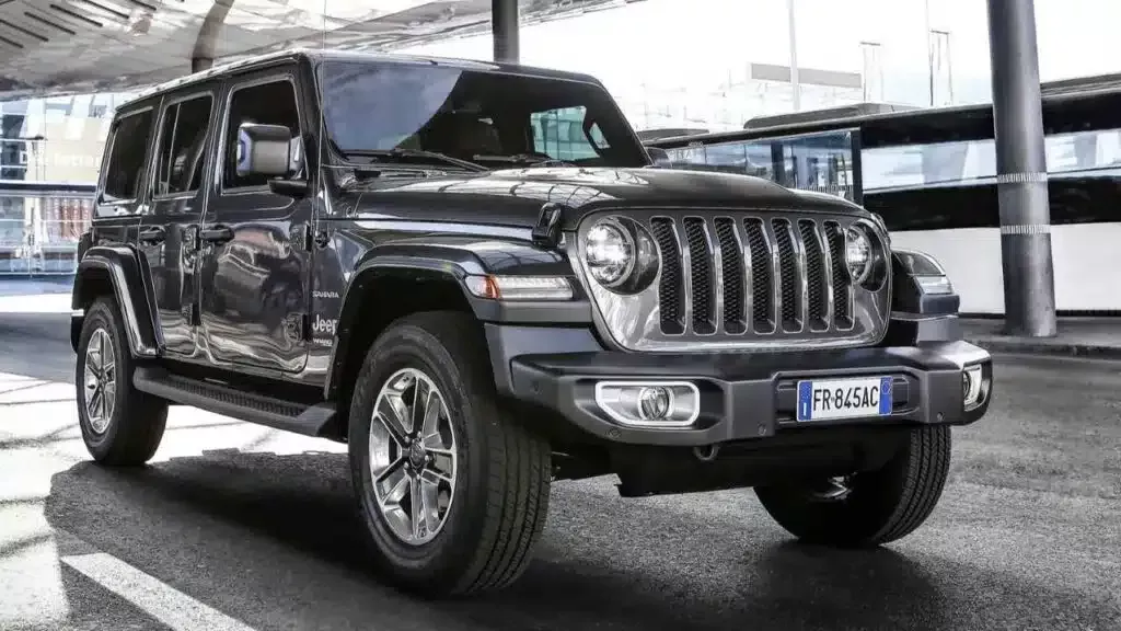Innkallanir víða um heim á Jeep Wrangler vegna íkveikju hættu – 298 bílar hér á landi