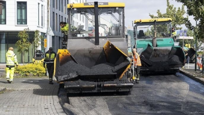 Malbikað fyrir 1,2 milljarða í sumar