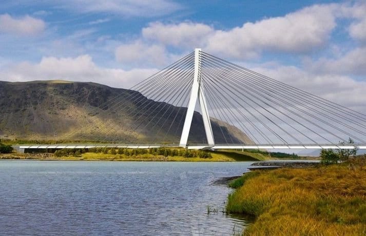 Bygging Ölfusárbrúar verður ekki alfarið svokallað samvinnuverkefni