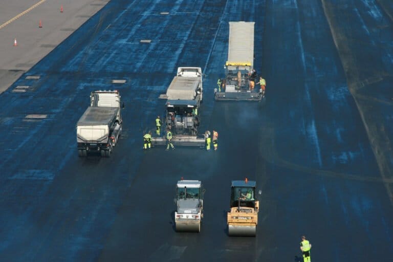 Colas hlýtur styrki til að rannsaka sumarblæðingar og lífbindiefni í malbiki