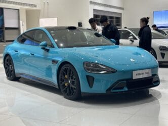 Kínverski rafbílaframleiðandinn Xiaomi með öfluga innkomu - grónir framleiðendur í vanda